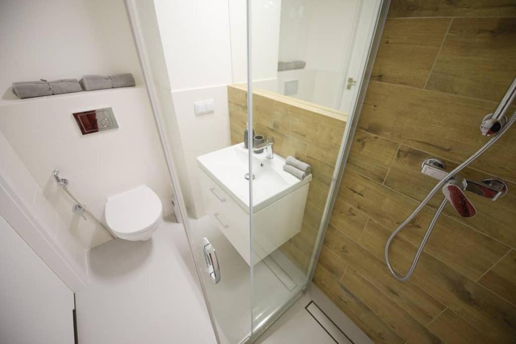 Bliska Wola Expo Central Apartment Varsovia Exterior foto