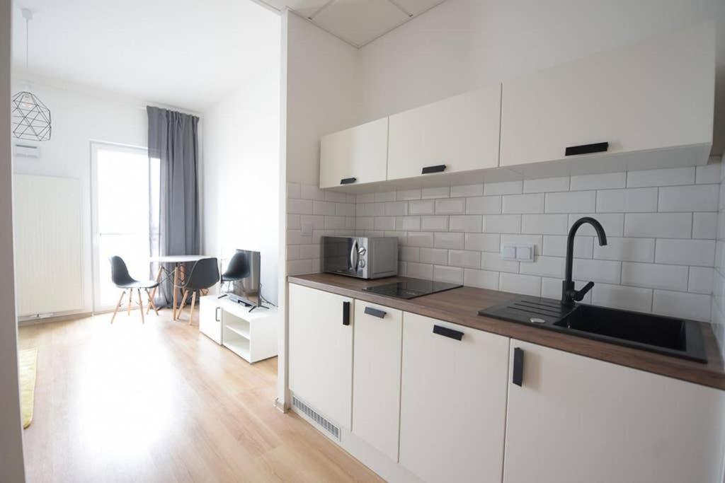 Bliska Wola Expo Central Apartment Varsovia Exterior foto