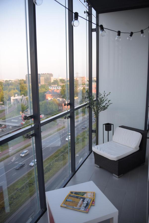 Bliska Wola Expo Central Apartment Varsovia Exterior foto
